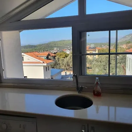 Oludenizde Deniz Manzarali Apartament